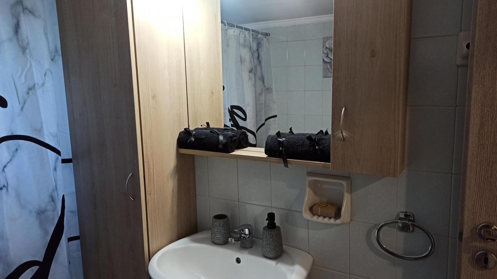 Spyros' Apartment Near Marina Митилини Экстерьер фото